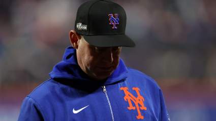 Mets Chances of Re-Signing Star Pitcher Affected by Rivals