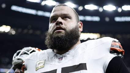 Browns Timeline for Joel Bitonio Revealed After Teller Departure