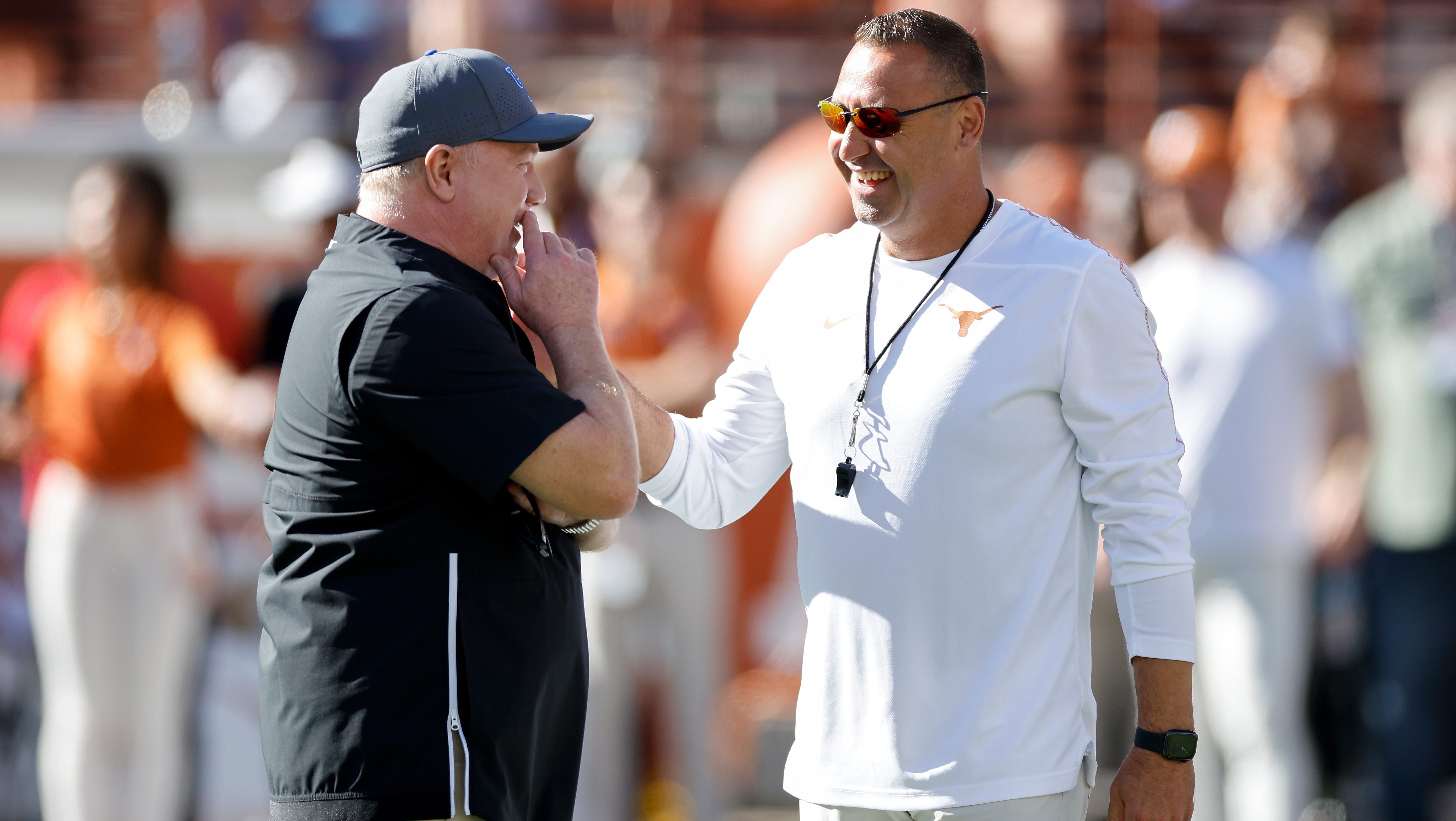 Texas Hires Former Kentucky Coach Mark Stoops as Assistant