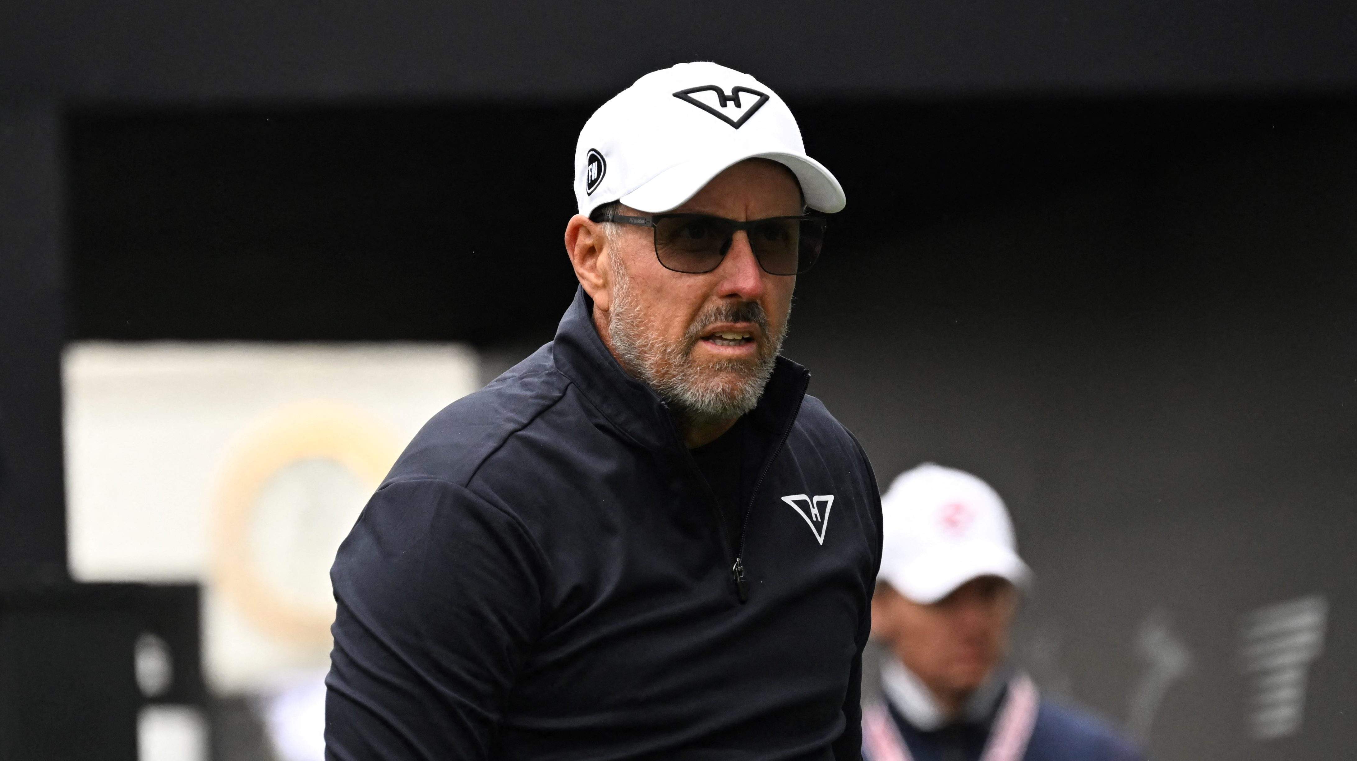 Phil Mickelson Receives Strong LIV Message Amid Ongoing Family Crisis
