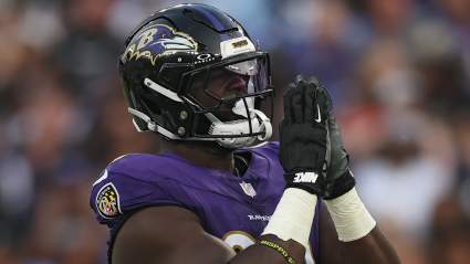 Ravens Top-50 Edge-Rusher Signs With AFC Rival in Free Agency