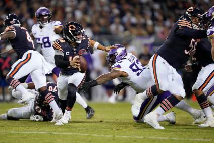 Bears Urged to Target Recently Released NFC North Standout for Major Team Need