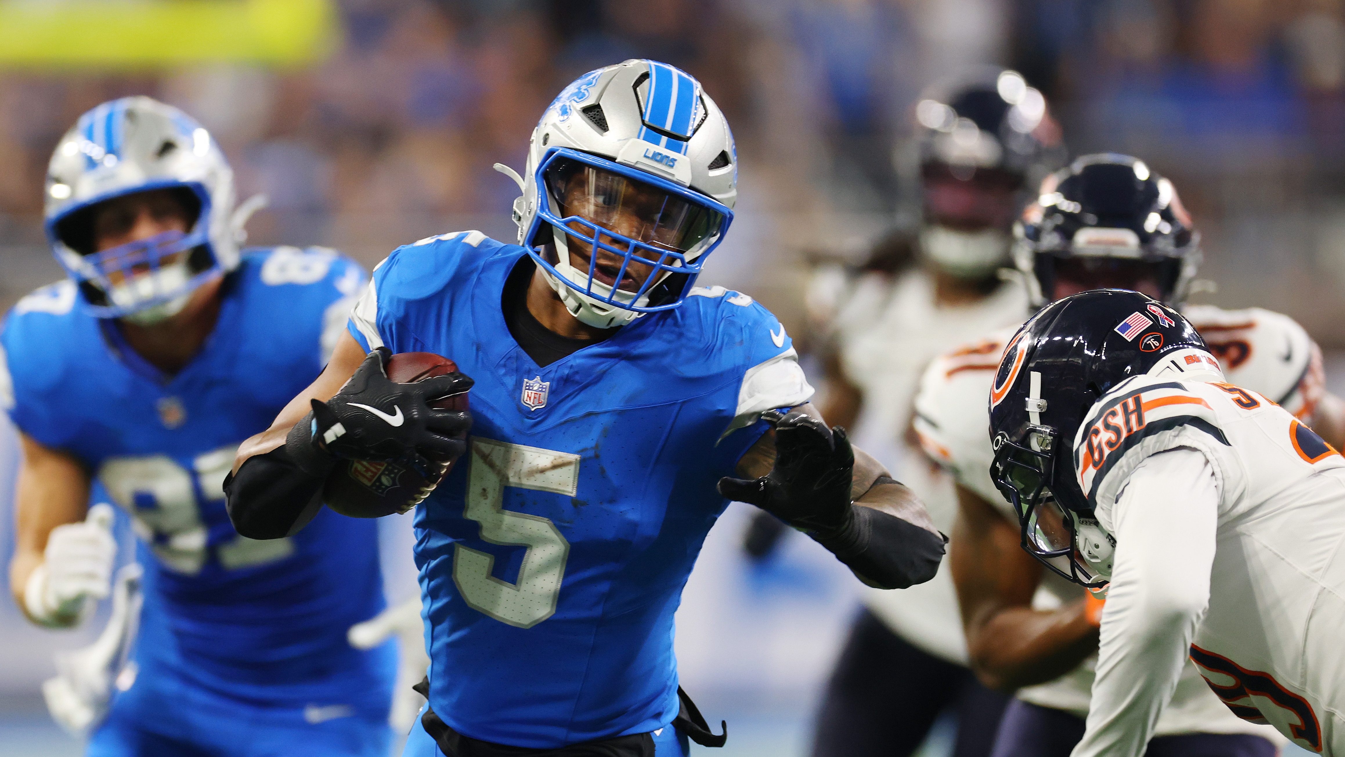 Former Bears RB Sent to Texans in Trade That Helps Chicago - HEAVY