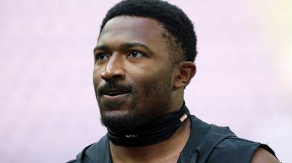 Bears Trade Pitch Nets Rival $76 Million Pass-Rusher at Strong Value