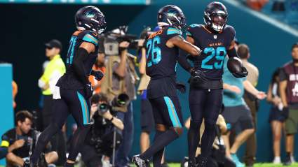 Jets Could Strike Rare Trade With Dolphins to Land 3-Time All-Pro: Insider