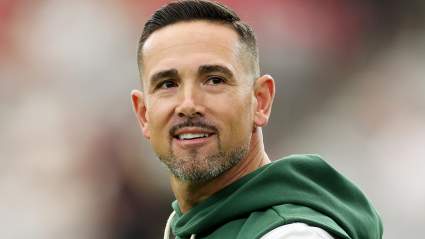 Packers Lock Down Edge Rusher on New Deal Amid Free Agency