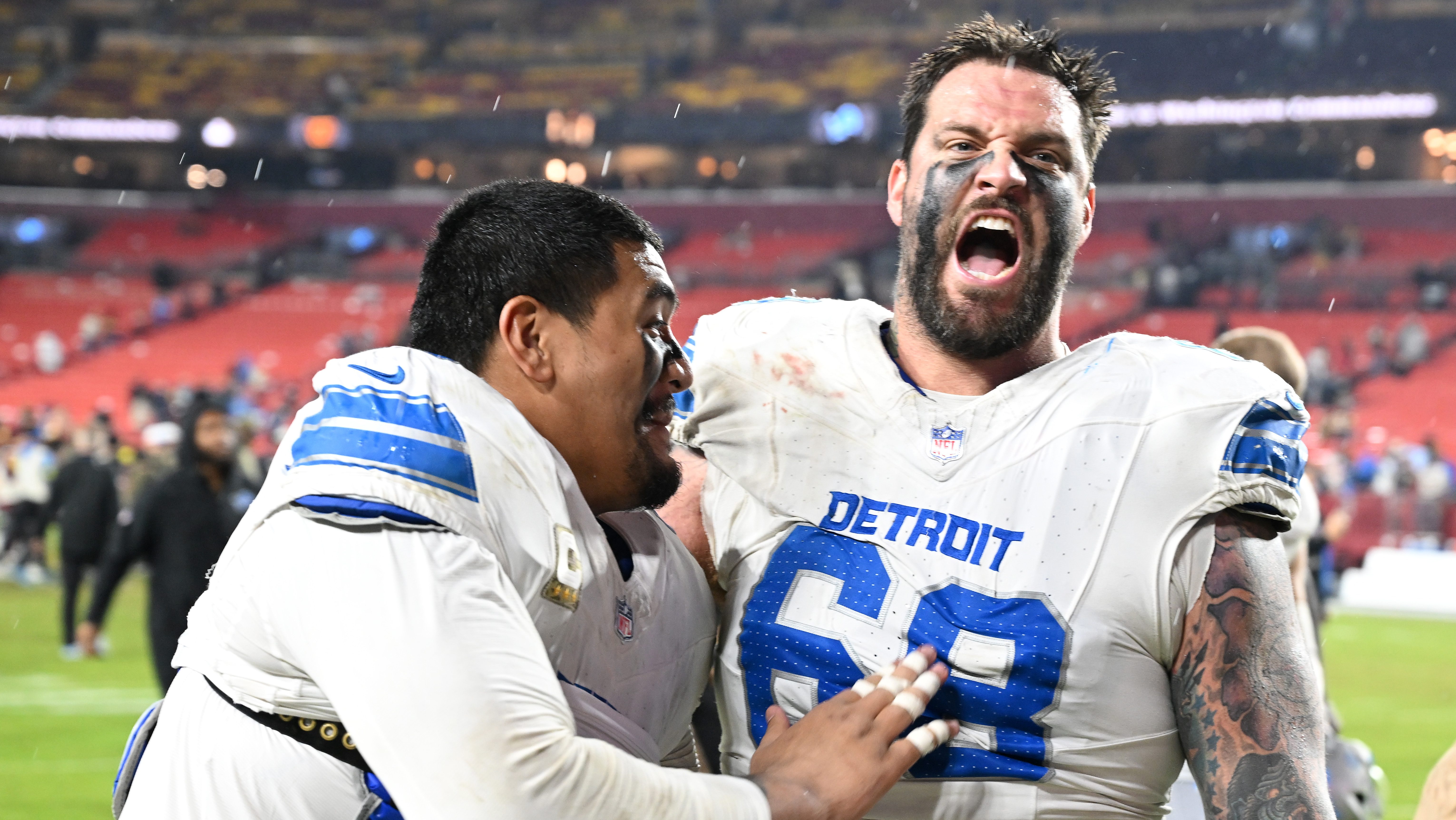 Penei Sewell & Taylor Decker