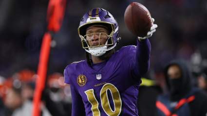 Ravens WR DeAndre Hopkins Teases New Team With Social Media Post