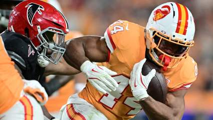 Bucs Make Controversial Decision on Promising RB