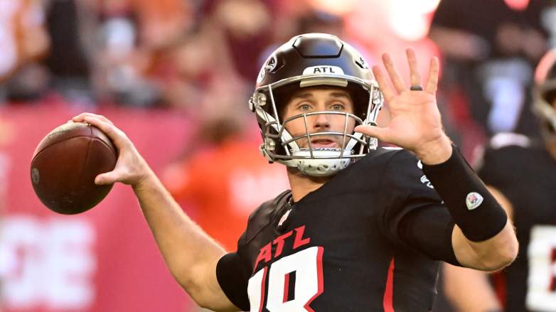 Former Minnesota Vikings quarterback Kirk Cousins during an NFL game.