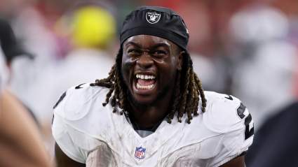 Raiders RB Ashton Jeanty Gets Intriguing Career News Amid NFL Offseason