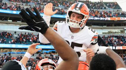Browns Announce New Contract Moves on 2 Starters & Andre Szmyt