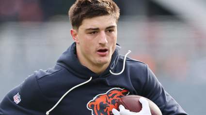 Bears TE Colston Loveland Looks Incredibly Jacked Heading Into Year 2