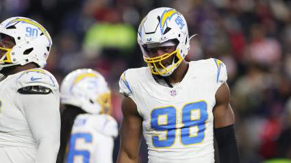 Former Chargers EDGE Odafe Oweh Selects His New Team in Free Agency