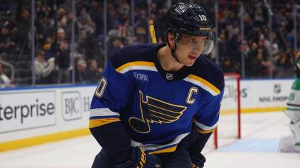 NHL Trades: Islanders Acquire $52M Star Forward in Bold Move For Playoff Push