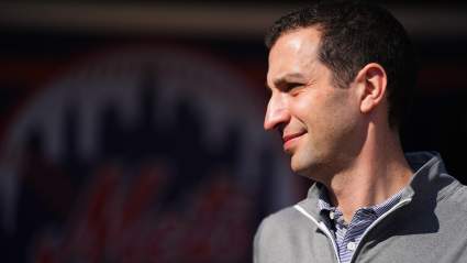 Mets New Pitcher Hit With Bad Injury News