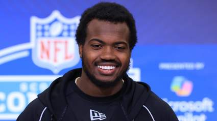 Chiefs Blockbuster Draft-Day Trade Pitch Nets 20-Sack Power Rusher for Day 2 Pick