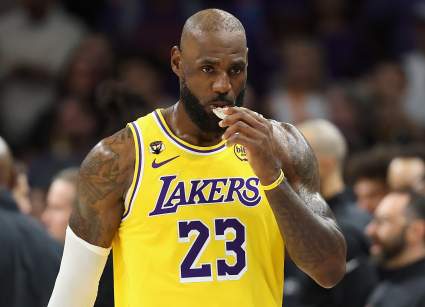 Lakers Get Alarming LeBron James Injury Update After Nuggets Loss