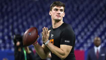 Jets Predicted to Add Young QB After Flurry of Free Agent Moves