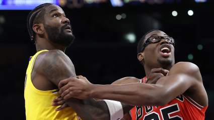 Numbers Reveal Why Deandre Ayton Is Lakers’ X-Factor