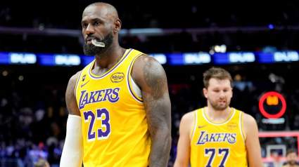 Lakers Star LeBron James Offers Blunt Explanation for Scoreless First Half in Loss to Pistons