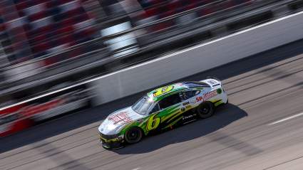 Brad Keselowski Wins Stage 1 at Darlington as Tyler Reddick Set Back on Pit Road