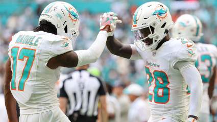De’Von Achane Trade Rumors Pick Up Steam After Dolphins Deal Jaylen Waddle