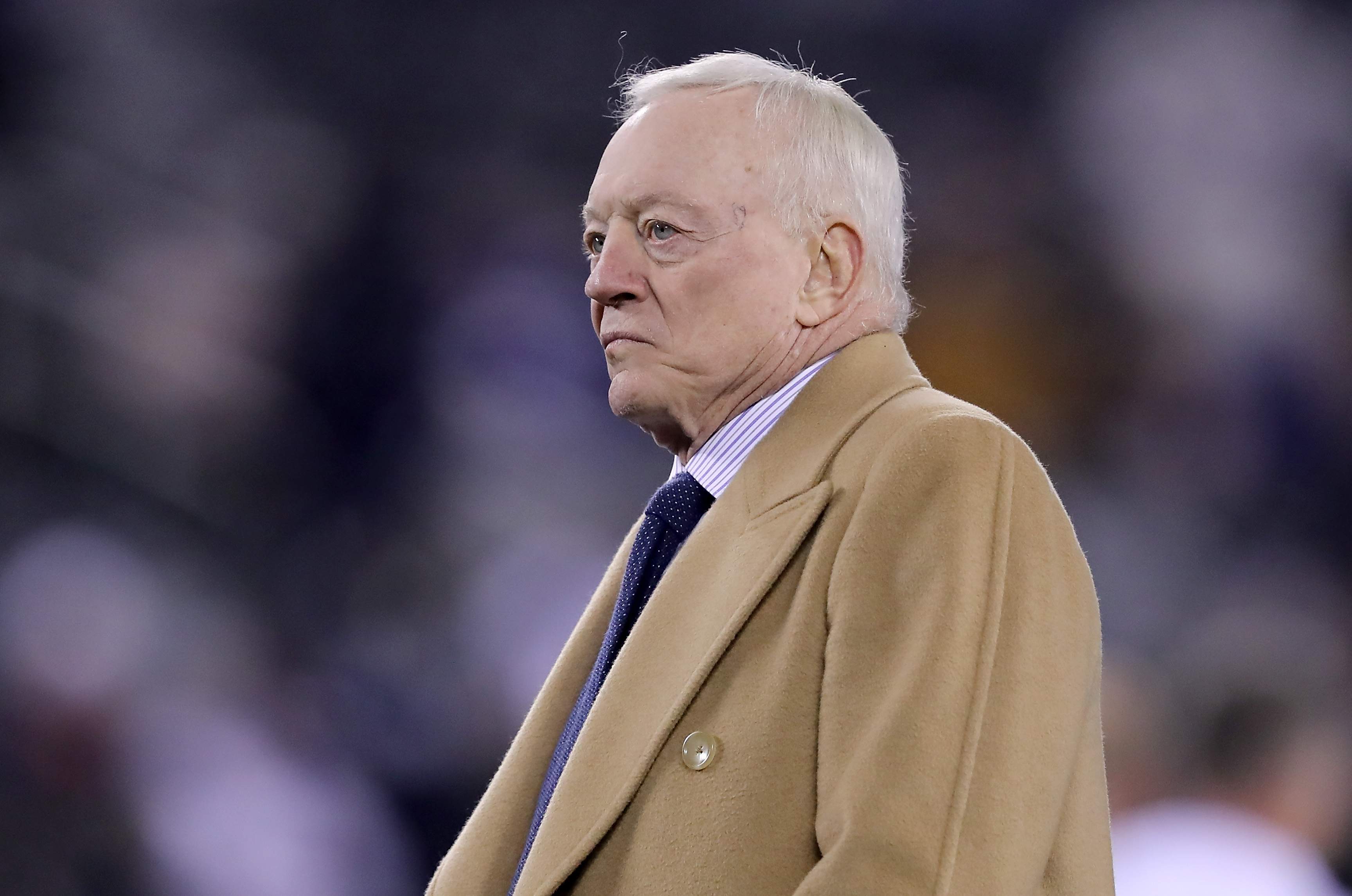 Jerry-Jones-1.jpg?quality=65&strip=all