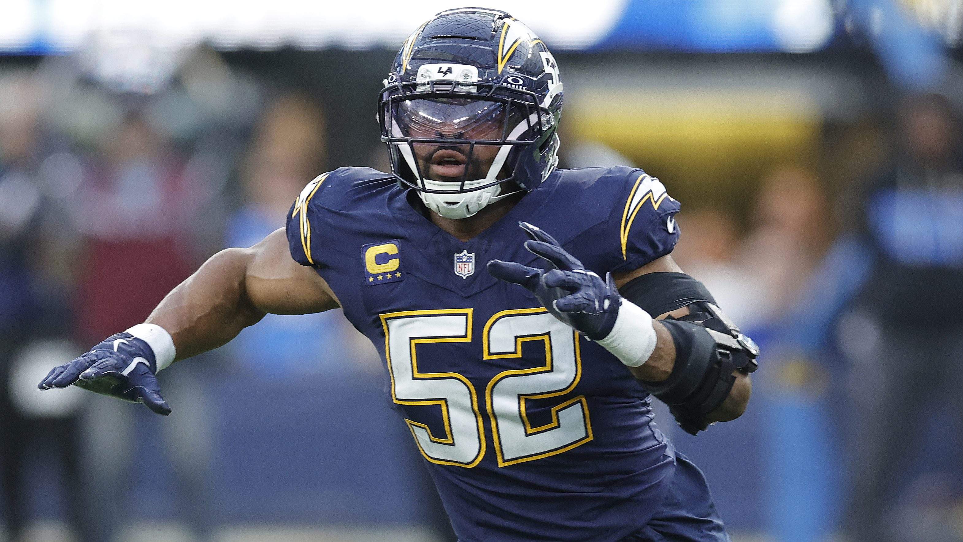 Chargers' Khalil Mack Makes Final Retirement Decision Ahead of Free Agency