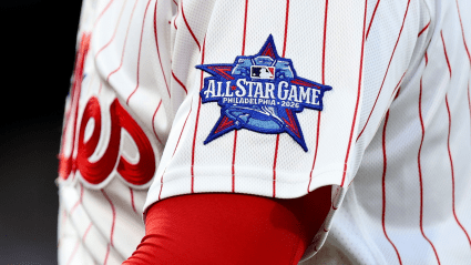 Phillies Sign Veteran Infielder to Minor League Deal