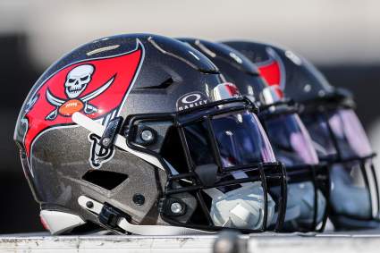 Buccaneers Linked to Weapon Who Could Help Replace Mike Evans