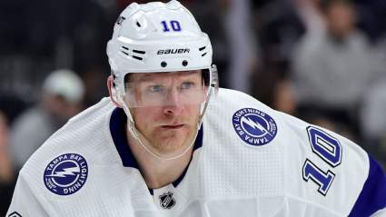 Tampa Bay Lightning Fans Have Mixed Reaction to Return of Veteran