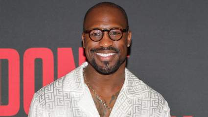 Exclusive: Vernon Davis Weighs in on 49ers’ Trent Williams Dilemma