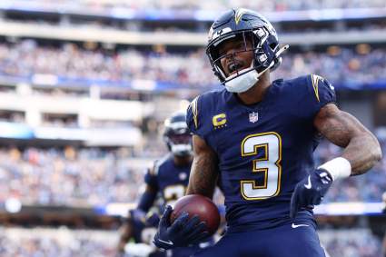 Chargers’ Derwin James Suffers Minor Injury Scare