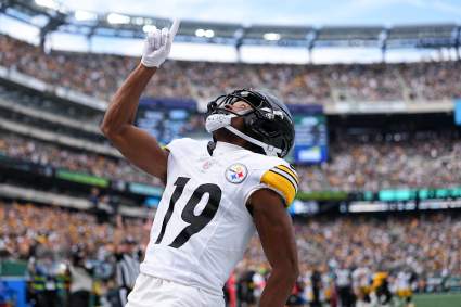 Buccaneers Could Target Steelers WR to Replace Evans