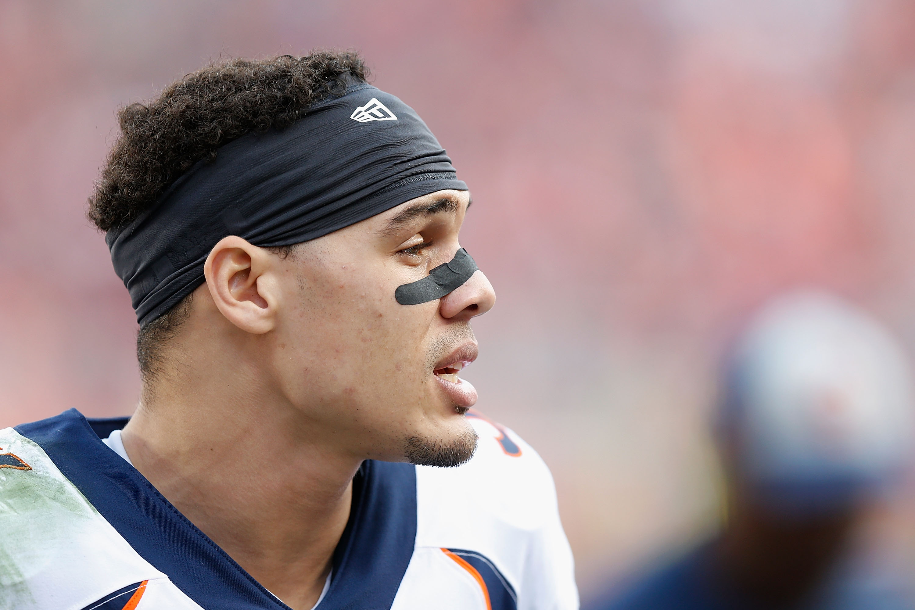 Broncos announce retirement of 4-time All-Pro.