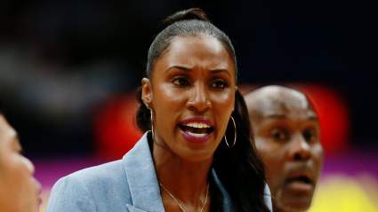 USC Legend Lisa Leslie Reacts to Geno Auriemma’s Final Four Exchange With Dawn Staley