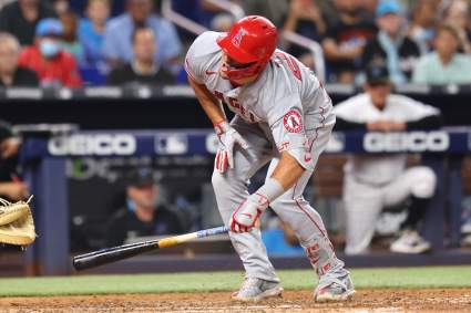 UPDATE: MLB World Reacts To Mike Trout Injury In Mariners-Angels Game