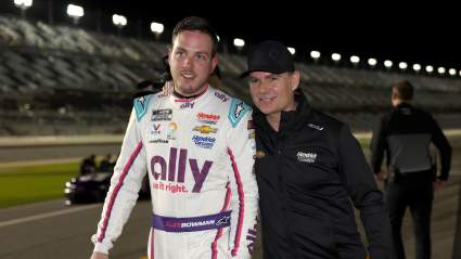 Jeff Gordon Comments on Alex Bowman’s NASCAR Return