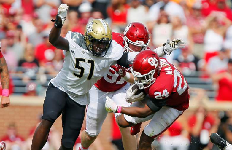 UCF DE Malachi Lawrence