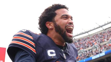 Bears’ Ben Johnson Challenges QB Caleb Williams With Lofty Passing Goal for 2026