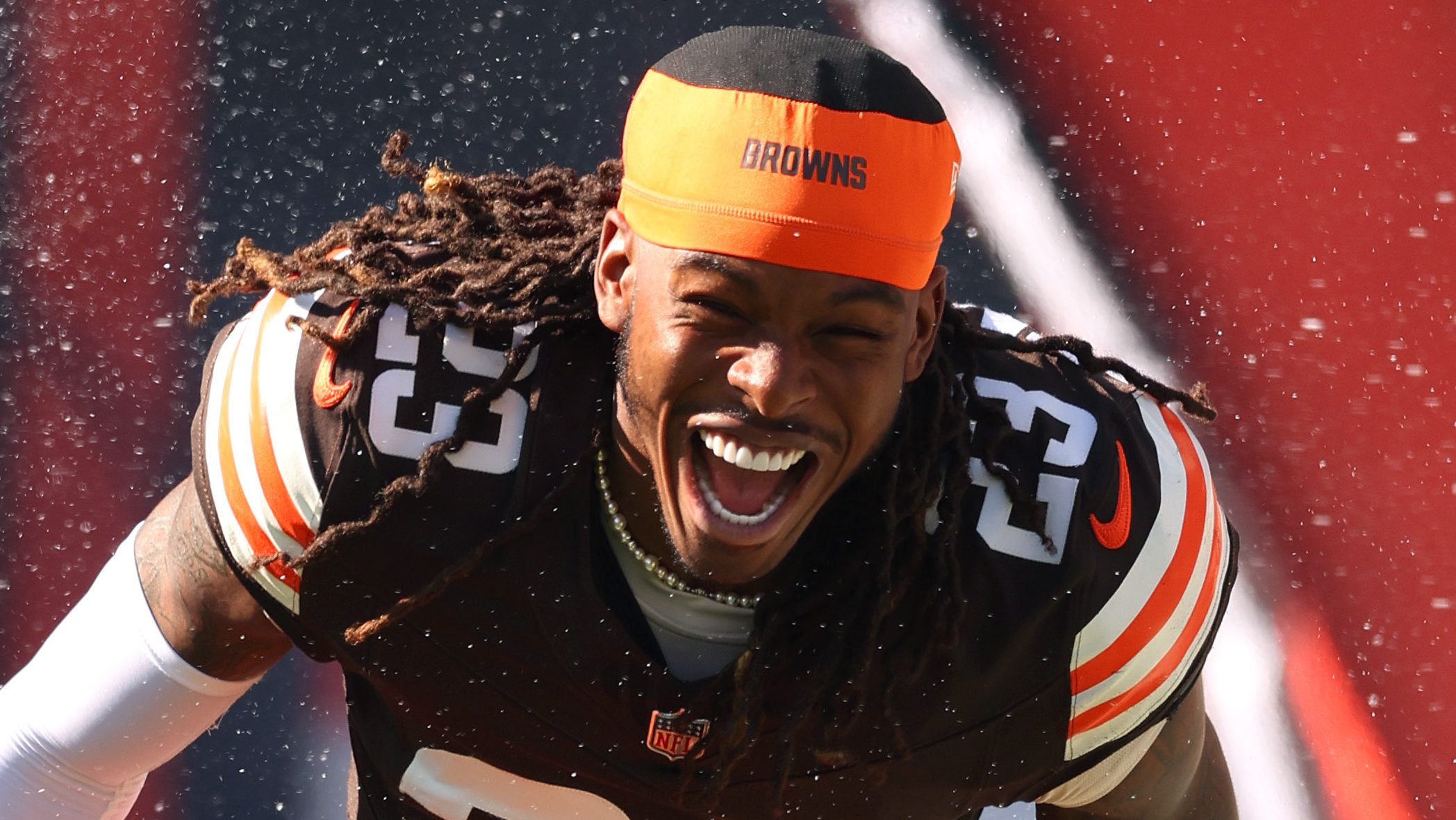 New home for ex-Browns starter Martin Emerson in the NFC South