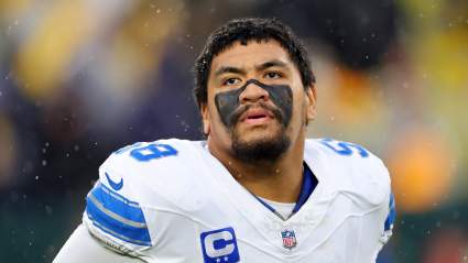 Lions Predicted to Get Very Athletic Lineman If Penei Sewell Makes Switch