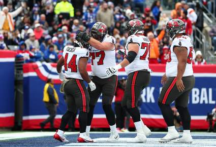 Tampa Bay Buccaneers Predicted to Trade Back in NFL Draft to Steelers for Two Additional Picks