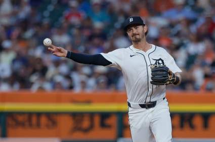 Tigers’ AJ Hinch Provides Worrying Injury Update on Key Utility Player