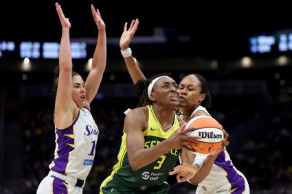 Sparks Reunite With Nneka Ogwumike to Chase Playoff Return
