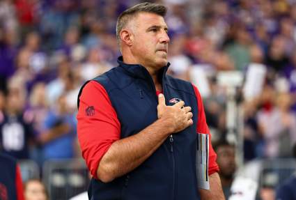 Mike Vrabel Taking Time Away From Patriots to Seek Counseling