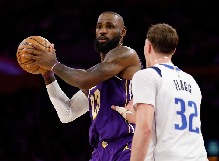 Cooper Flagg, LeBron James