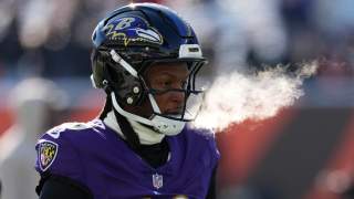 Ravens Urged to Make ‘Win-Win-Win’ Trade to Replace DeAndre Hopkins