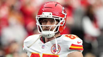 Chiefs Pitched Big-Ticket Tight End as Travis Kelce Successor